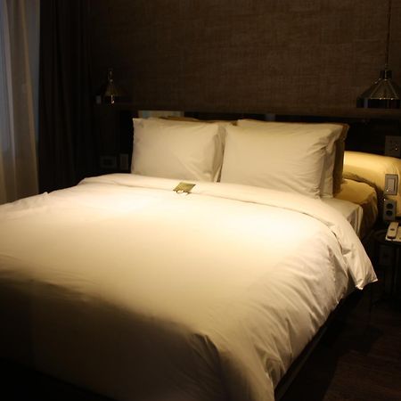 The Hotel Young Inn Seoul Exteriör bild