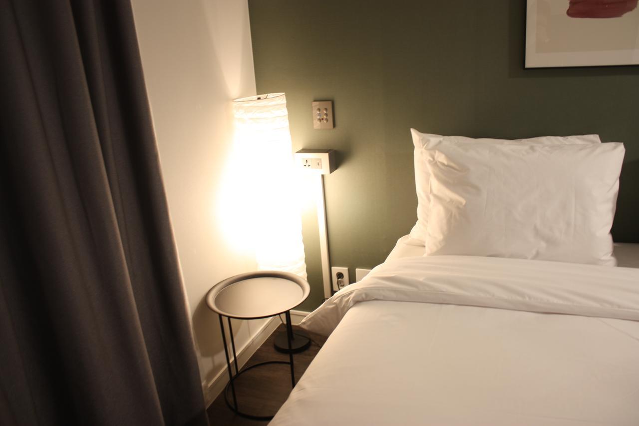 The Hotel Young Inn Seoul Exteriör bild