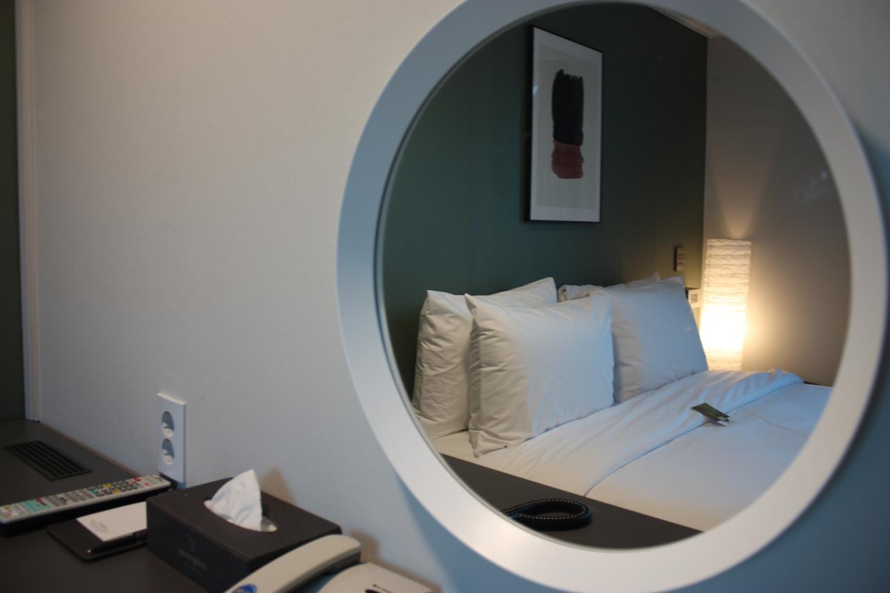 The Hotel Young Inn Seoul Exteriör bild
